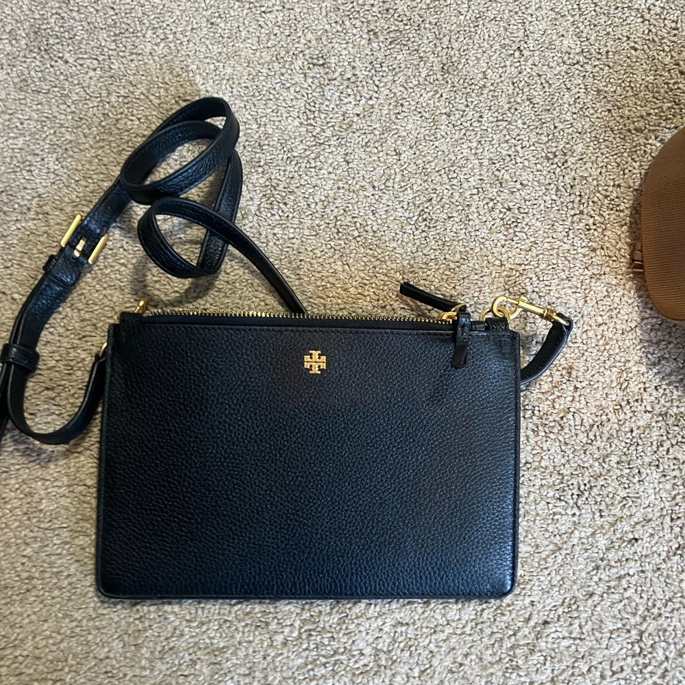 Tory Burch crossbody only used a couple of times, no dust bag
